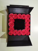 Caja de regalo con 16 rosas artificiales - additional image 9